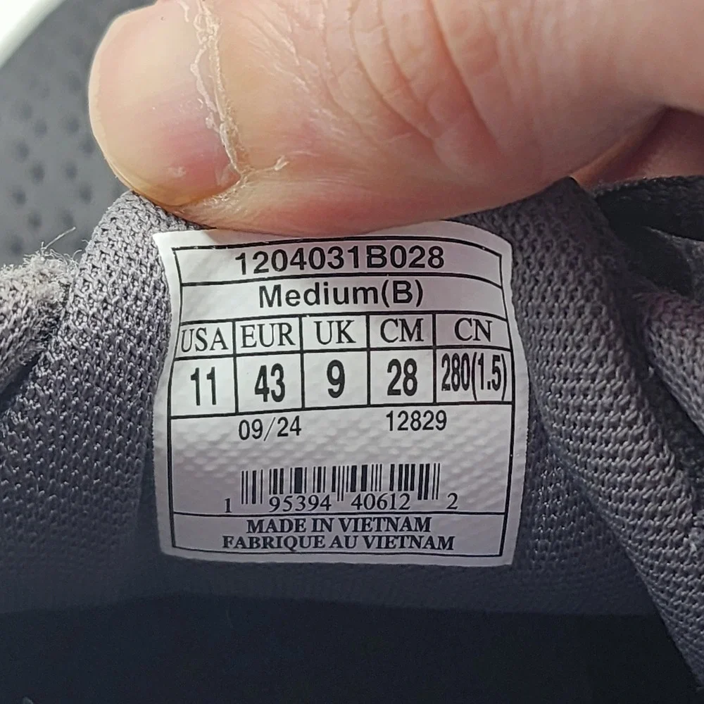 Brooks anthem running